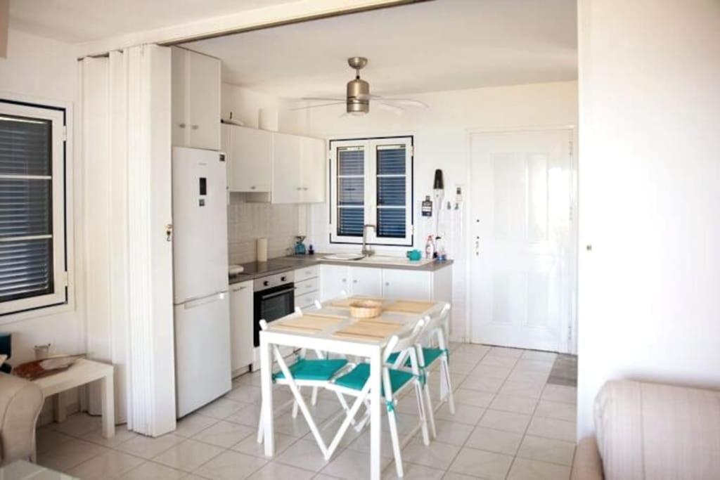 Karantou Villa Tiros Luaran gambar